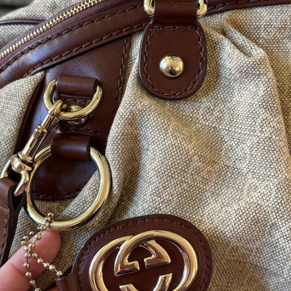 EUC Gucci GG Canvas Sukey Boston Bag (Beige) - Picture 2 of 16